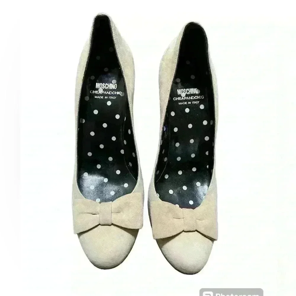 Moschino Cheap and Chic Beige Suede Stiletto/Pump Heels Size 7.5